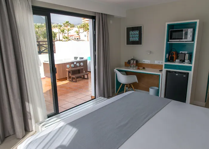 מלון Vanilla Garden Boutique - Adults Only