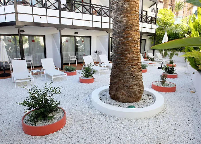 מלון Vanilla Garden Boutique - Adults Only